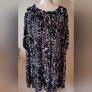 Roaman's Black and White Animal Print Casual Button Up Women's Size 32W